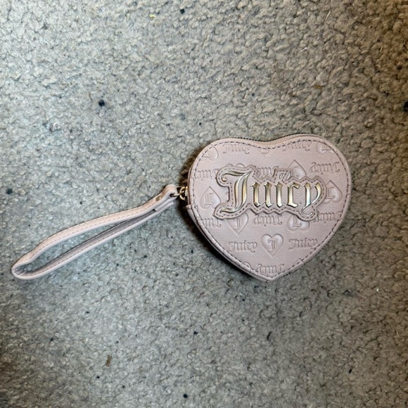 Juicy Couture Pink Heart Wristlet - Picture 1 of 1